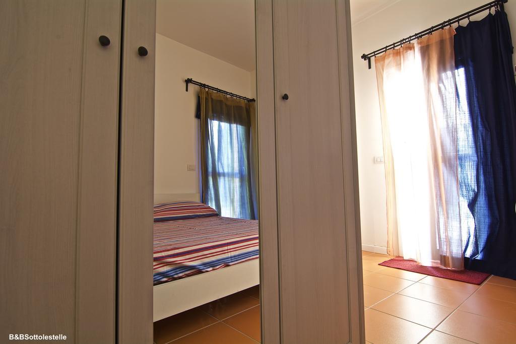 B&B Sotto Le Stelle ฟาโน ภายนอก รูปภาพ