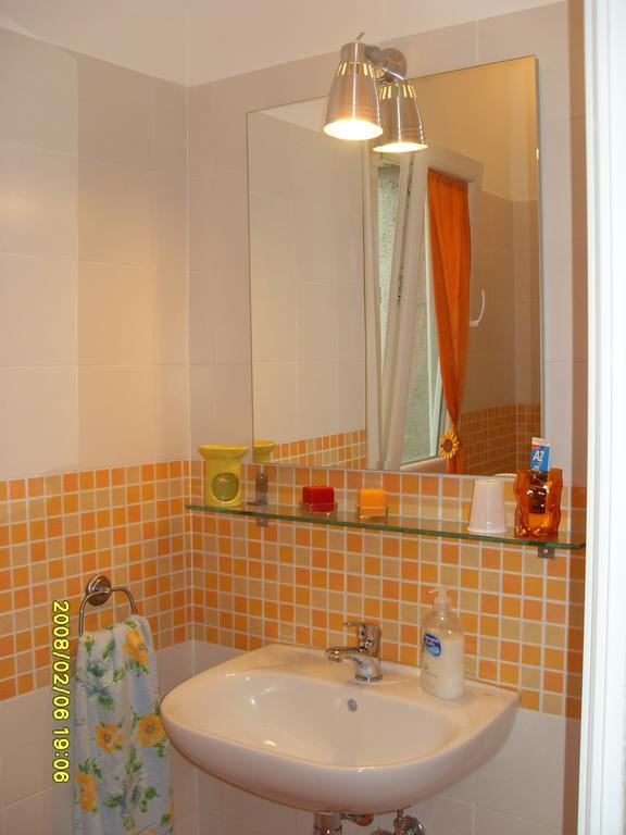 B&B Sotto Le Stelle ฟาโน ภายนอก รูปภาพ